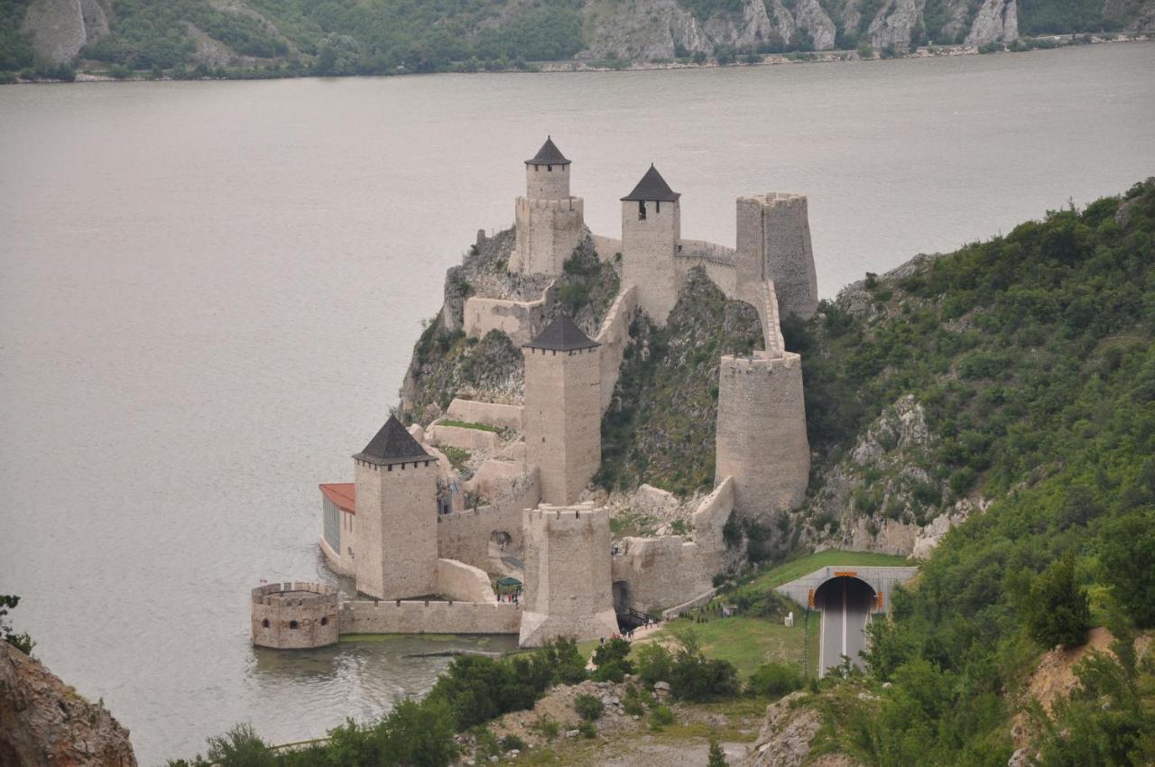 Stara Kovacnica Villa Golubac Eksteriør billede