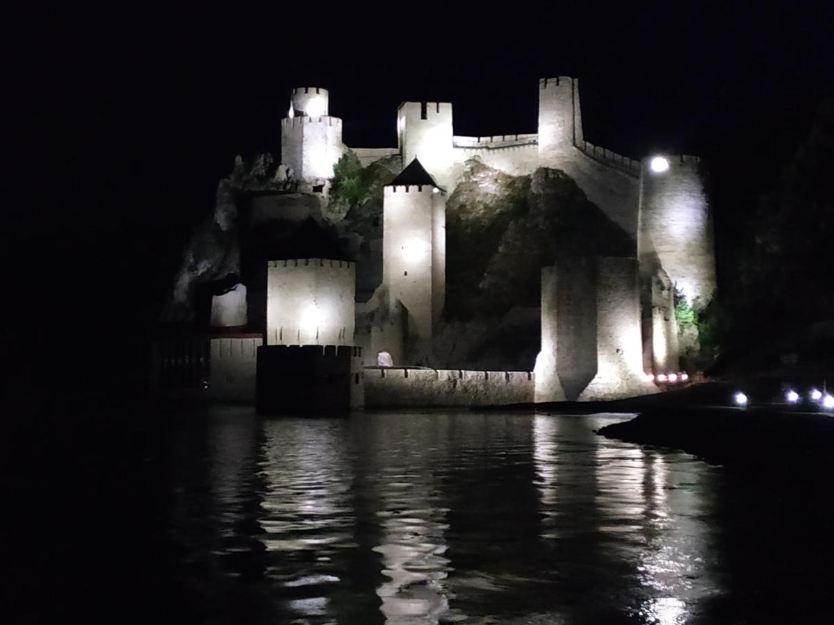 Stara Kovacnica Villa Golubac Eksteriør billede